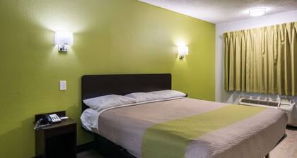 Motel 6 Irving, TX - Loop 12