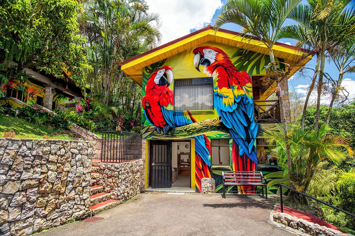 El Rio Apartment | Exterior detail