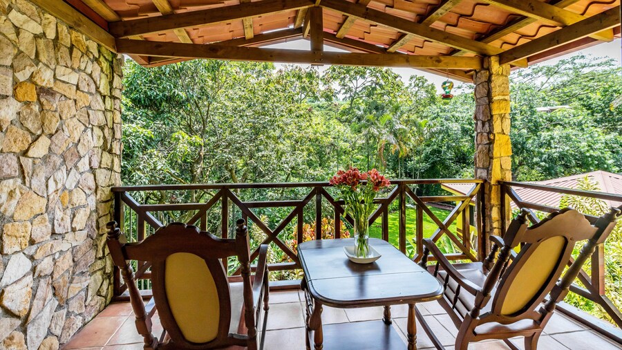 La Terraza Guest House B&B