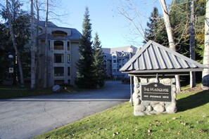 Mặt tiền nơi lưu trú