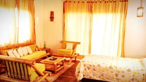 Junior Suite, 1 Queen Bed | Living area - Hotel del Campo (Quimbaya)