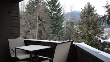 Standard-Loft, 2 Bäder, Blick auf den Innenhof | Terrasse/Patio