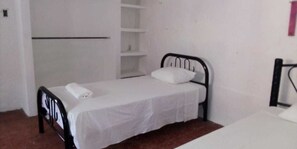 Iron/ironing board, bed sheets