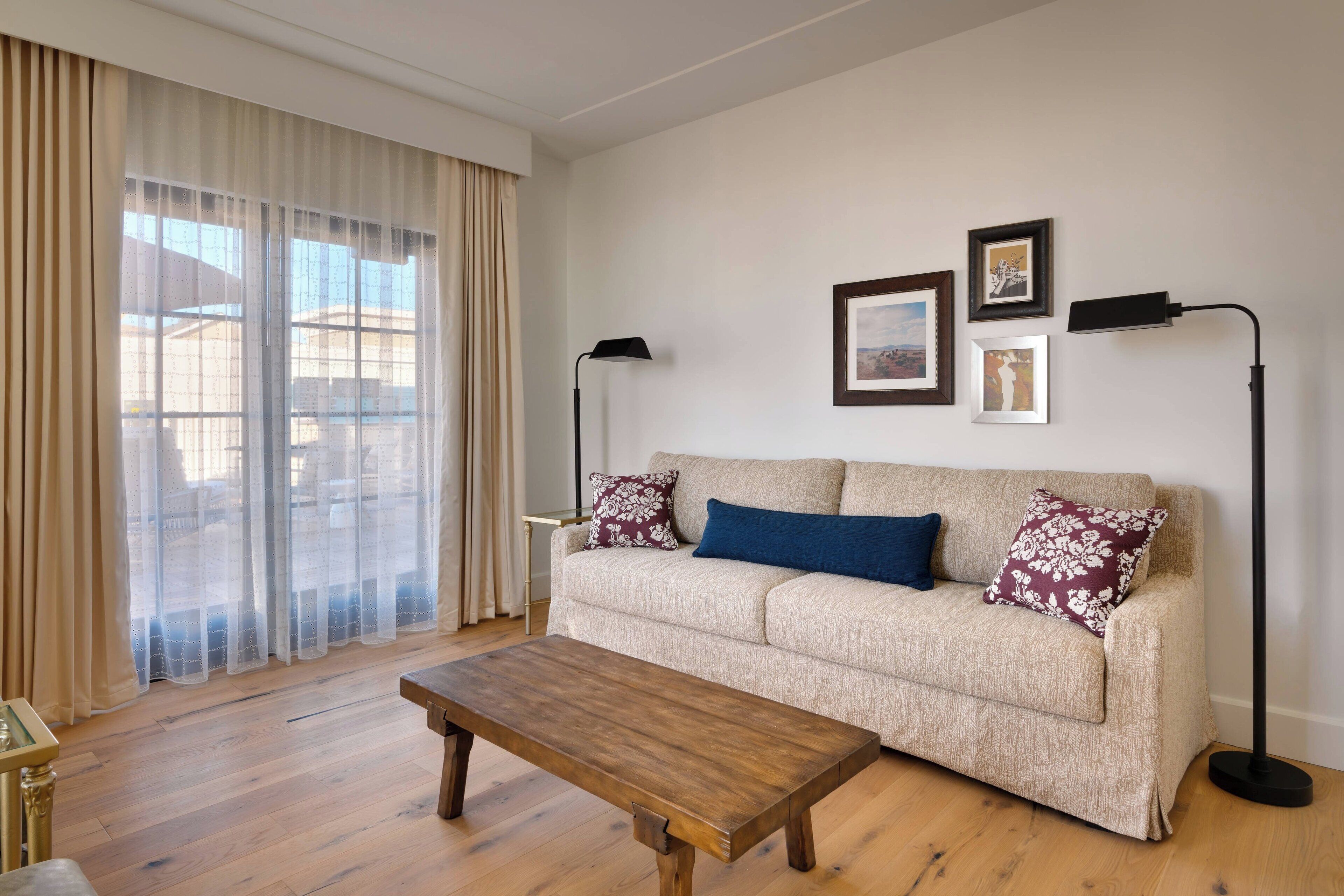 In-room safe, individually decorated, individually furnished, desk