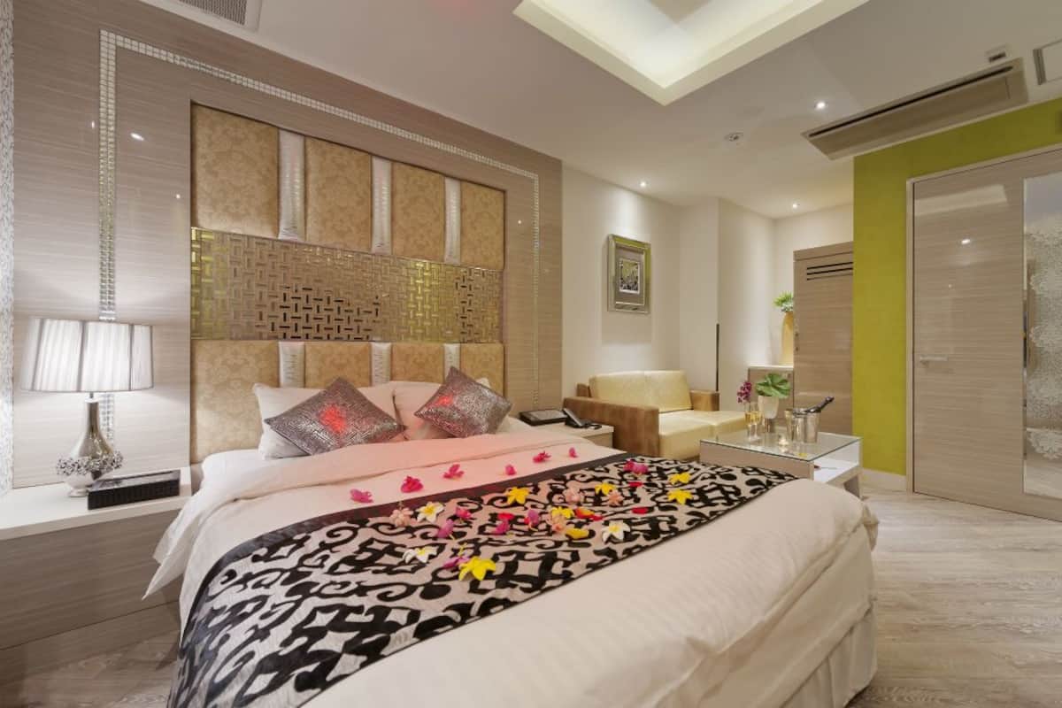 Superior Room with Karaoke | Free WiFi