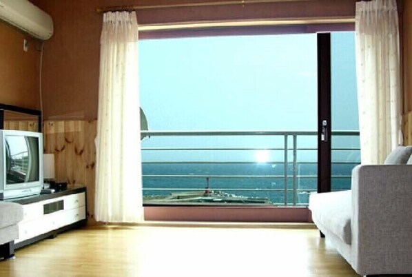 House, 1 Bedroom (15 PY) | View from room - Jisakke Poongyeong Pension (Seogwipo)