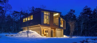 Eminence by The Hakuba Collection