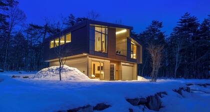 Eminence by The Hakuba Collection