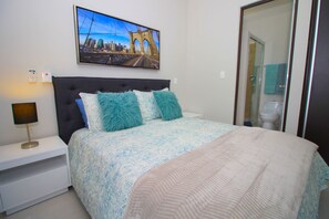 豪華公寓, 2 間臥室, 城市景 | 2 間睡房、高級寢具、羽絨被、房內夾萬