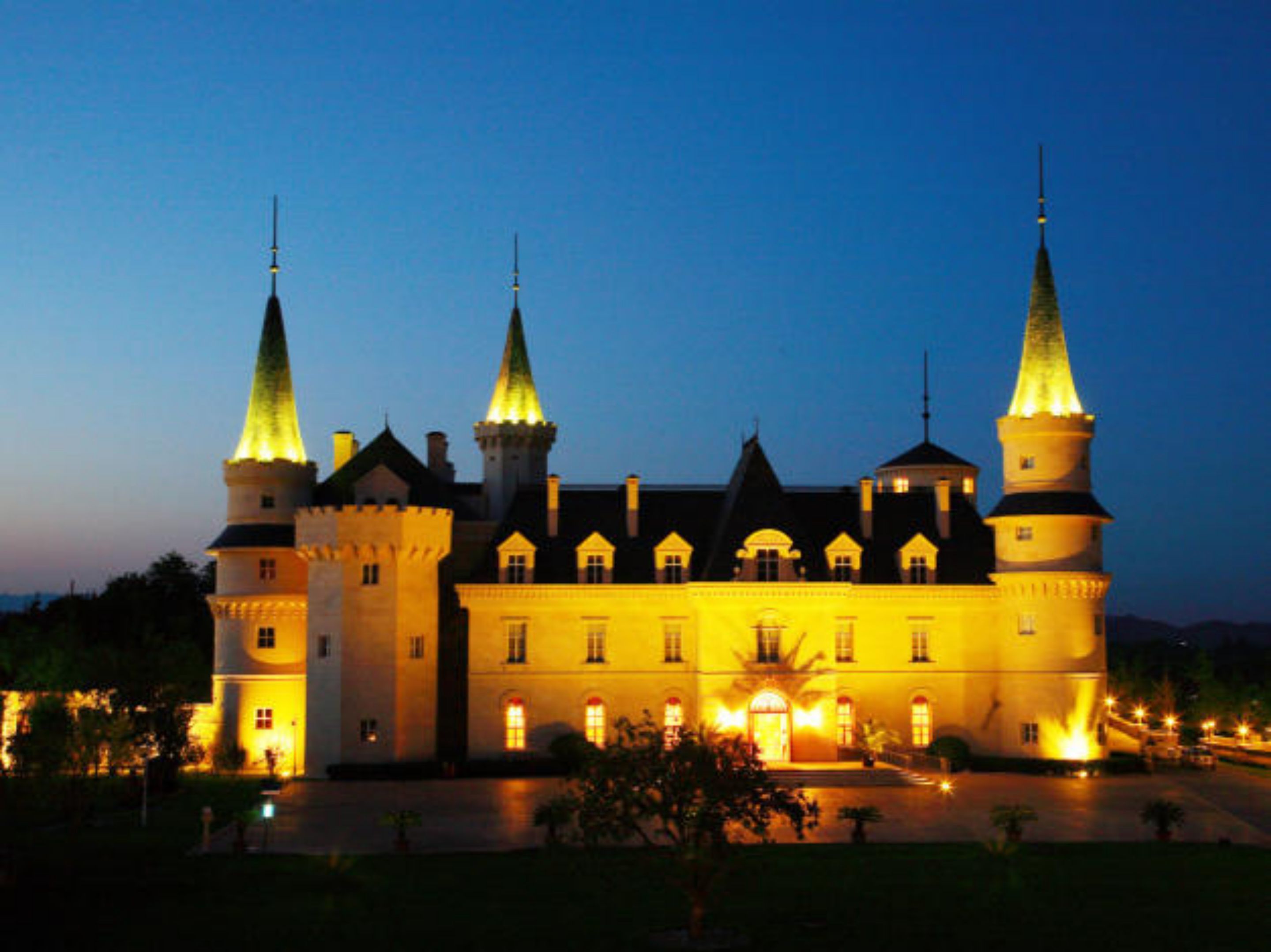 Front of property – evening/night