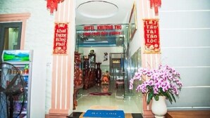 Property entrance - Khuong Tho Hotel (Ho Chi Minh City)