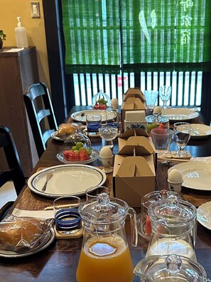 Restaurant - Traditional Guesthouse TONARI (Nara)