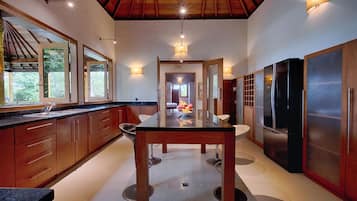 Villa, 6 Schlafzimmer | Eigene Küche | Kühlschrank, Mikrowelle, Herdplatte, Geschirrspüler