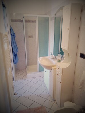 Bathroom shower - Terra Mia (Agerola)