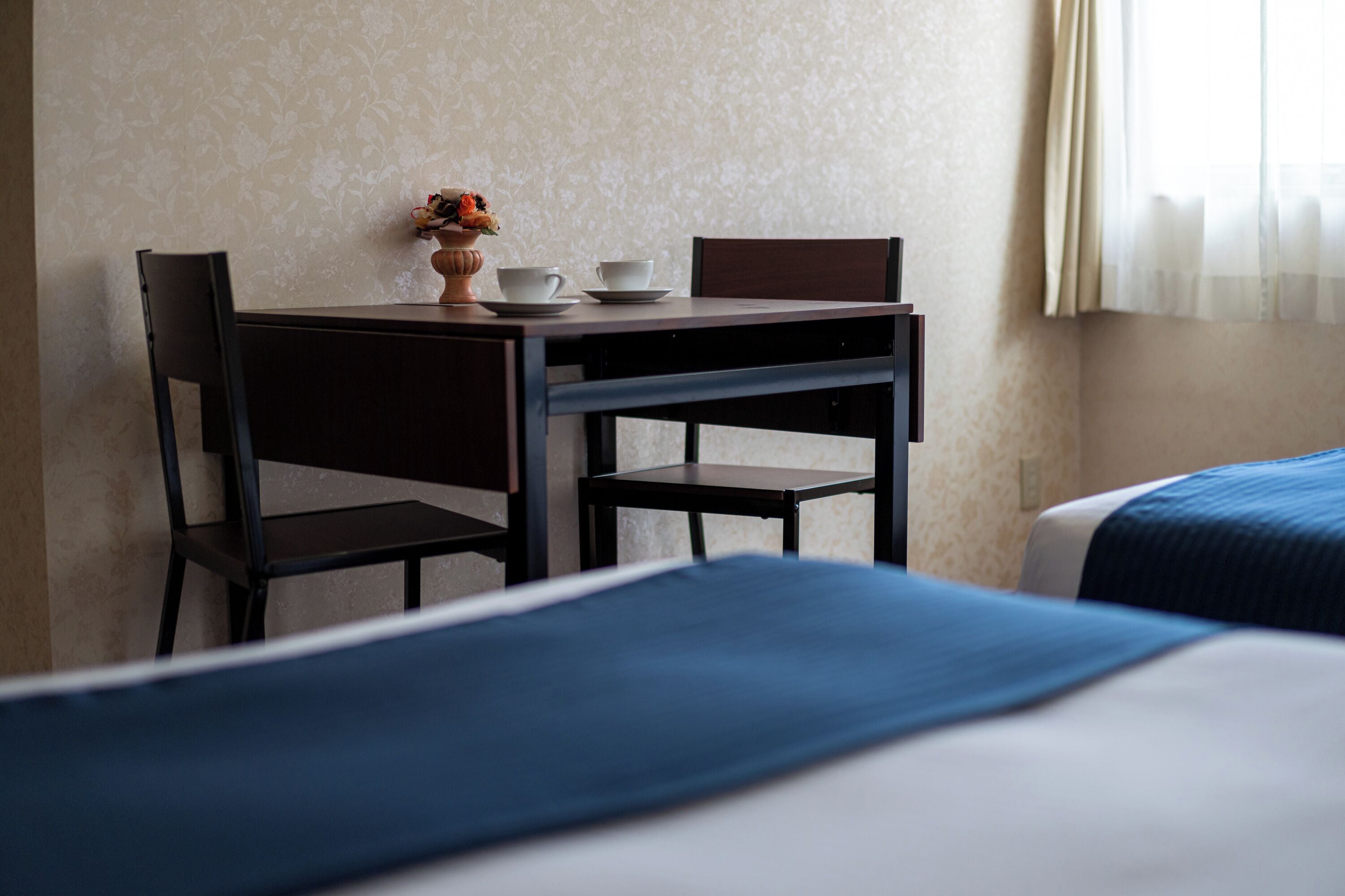 Decoración personalizada, muebles diferentes y wifi gratis 