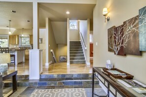 House, 4 Bedrooms | Interior