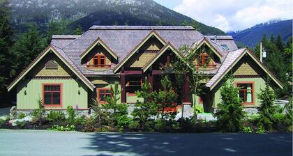 Whistler Alpine Chalet