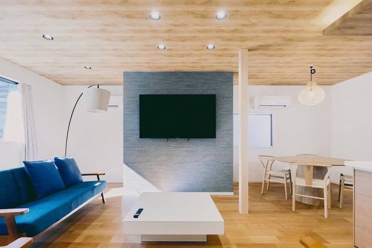 Executive Villa, 2 Bedrooms, Mountain View, Annex Building (Non Smoking, Private Bathroom) | In-room dining