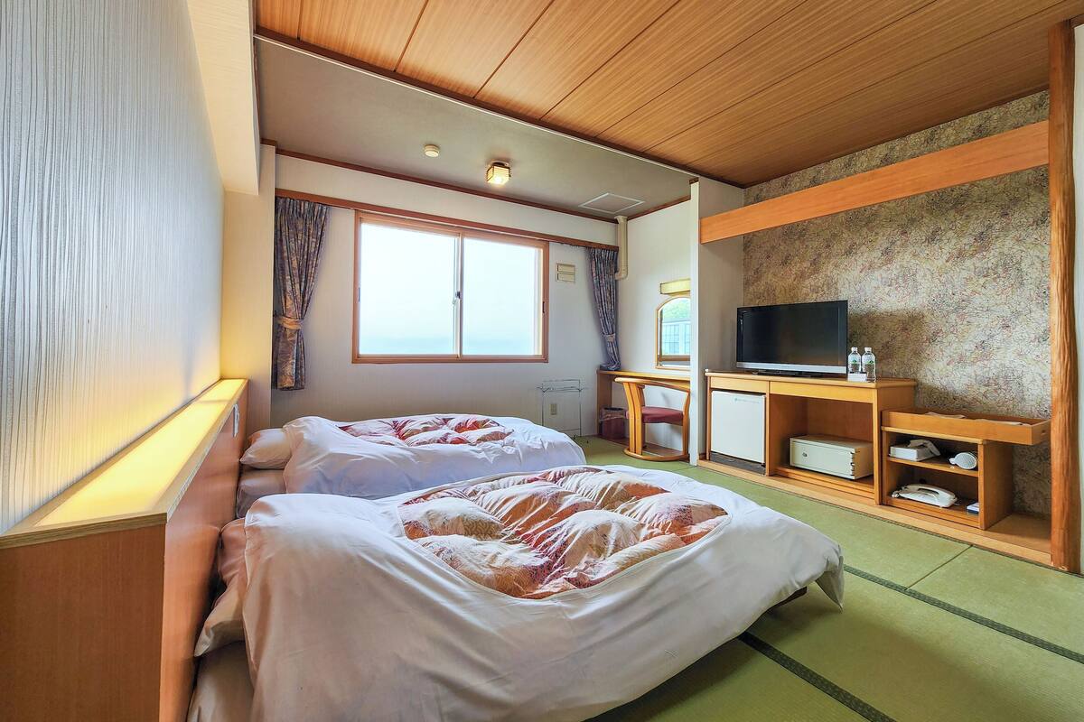Japanese-style Room, Ocean View (Japanese Style For 3 People)