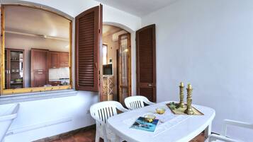 Apartemen Comfort (GH1) | Teras/patio