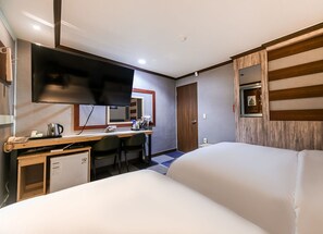 Desk, free WiFi - Subiztel (Pohang)
