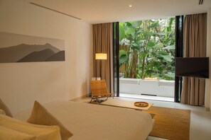 Frette Italian sheets, premium bedding, down duvets, Select Comfort beds - K Maison Lanna Boutique Hotel (Chiang Mai)