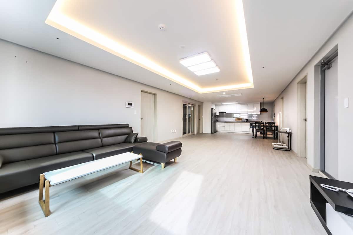 3 bedrooms, non smoking, city view | living area | 50-inch flat-screen tv with cable channels, tv, heated floors