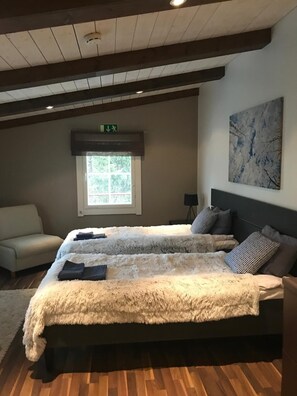 Barnsängar, gratis wi-fi och sängkläder