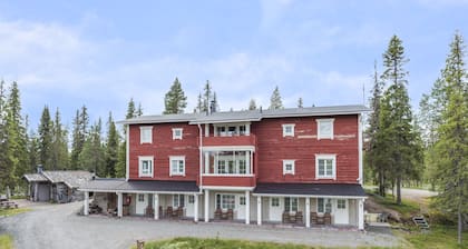 Wilderness Hotel Papin Talo