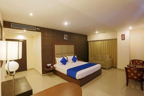 Soundproofing, rollaway beds, free WiFi