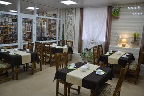 Kontinental frokost hver dag (mot et tillegg)
