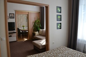 公寓 | 遮光布/窗簾、隔音、熨斗/熨衣板、免費無線上網