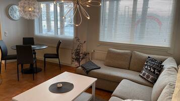 Lejlighed - 2 soveværelser - sauna | Opholdsområde | Tv