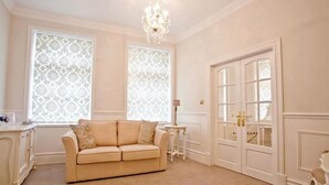 Suite - The Blueberry Hotel (Pontypridd)