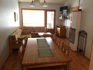 2 habitaciones, decoración personalizada y muebles diferentes