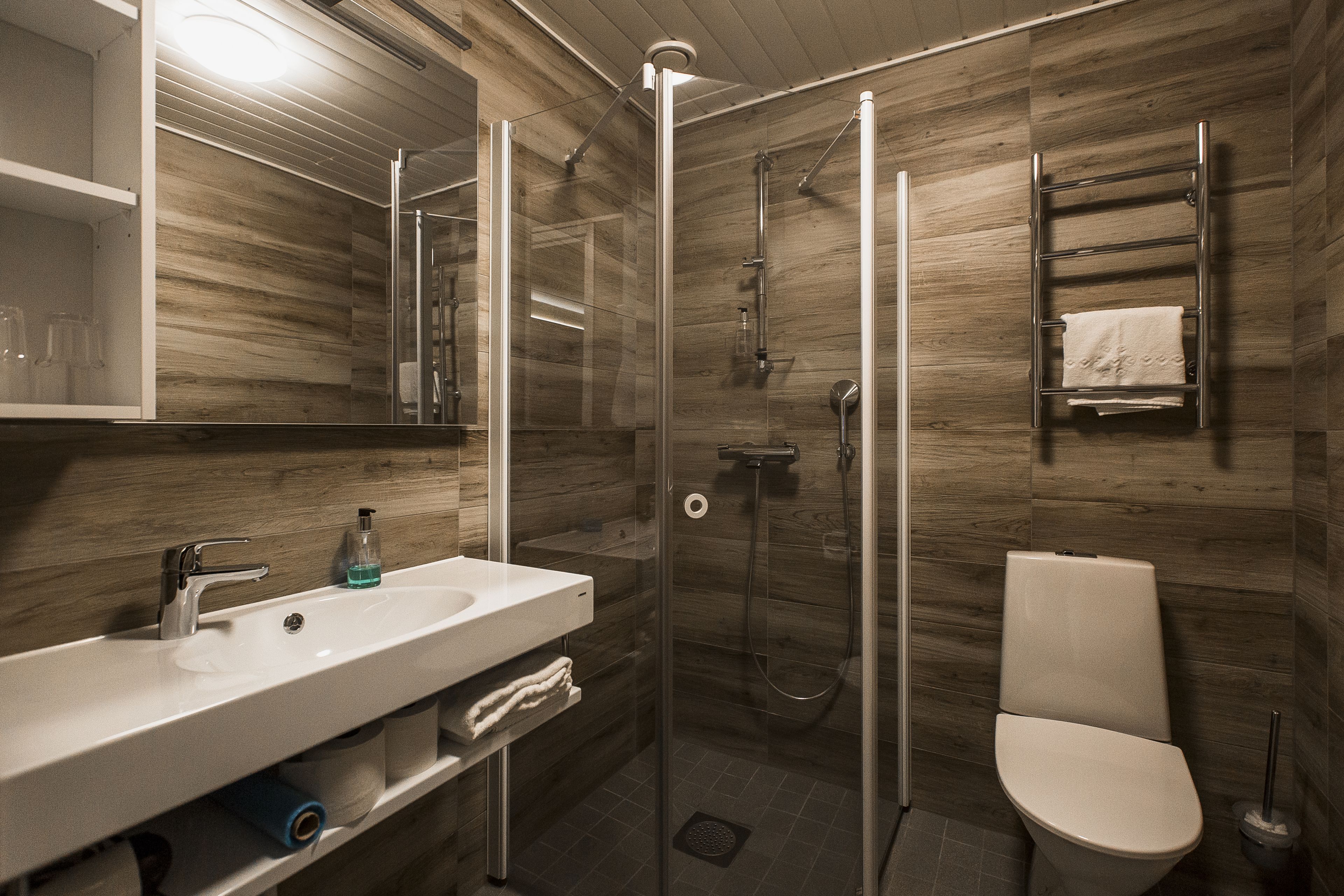 comfort quadruple room | bathroom | shower, hair dryer, towels, soap