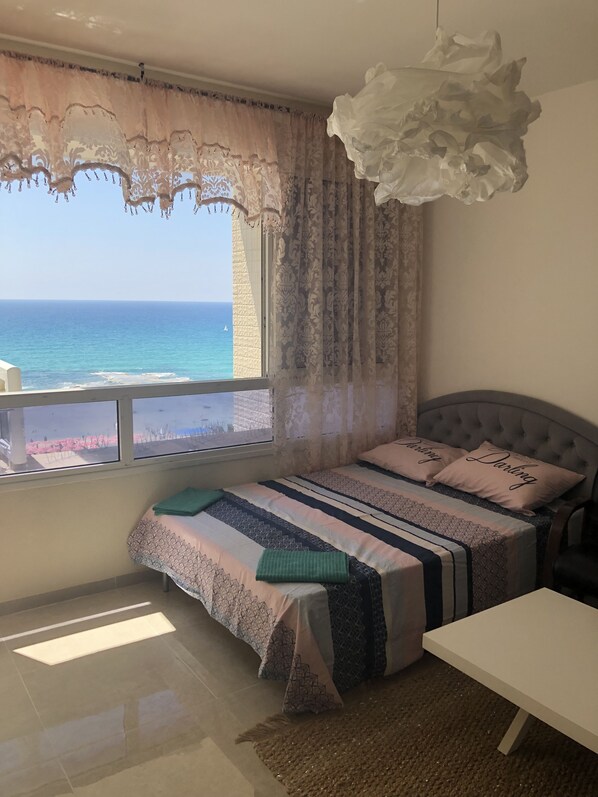 Panoramic Apartment | 2 bedrooms, individually decorated, individually furnished, desk