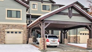 Exterior - Perfect destination for summer fun and winter sports! (Huntsville)