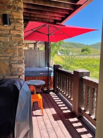Terrace/patio. Ideal Spring and Summer Location