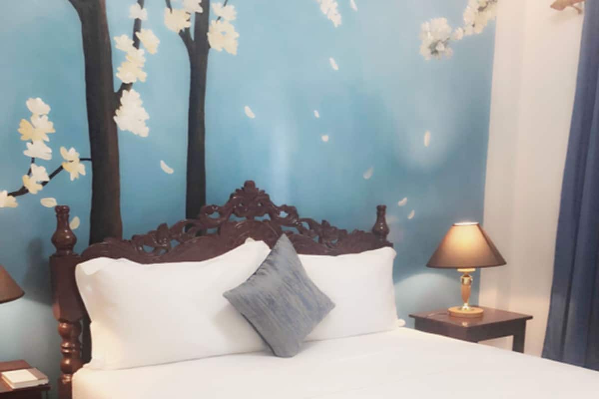 Bộ đồ giường cao cấp, két bảo mật tại phòng