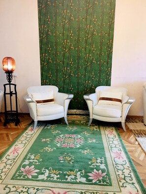 Living area - Hotel Satori (Tbilisi)