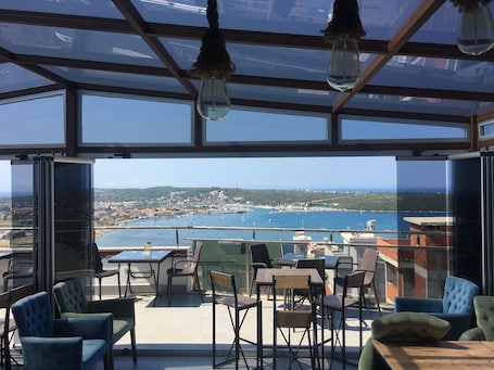 Panoramic Apartment | Terrace/patio