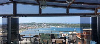 Seraysen Apart