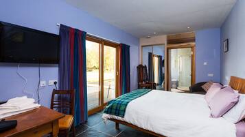 Habitación doble de lujo | Sábanas de algodón egipcio y ropa de cama de alta calidad