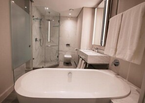 Luxury-Suite, 1 Schlafzimmer | Komfortbadewanne