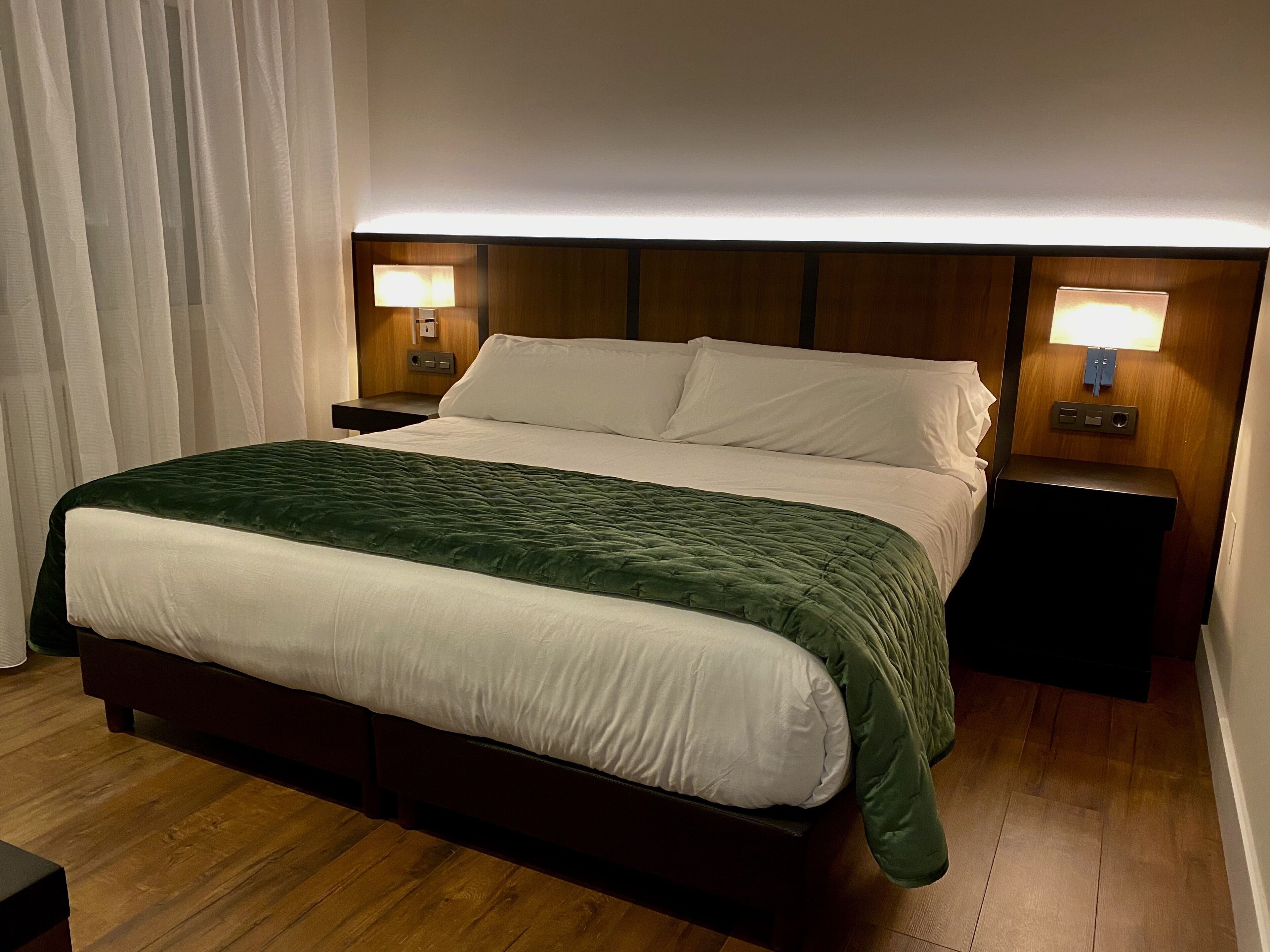 Frette Italian sheets, premium bedding, down duvets, memory-foam beds