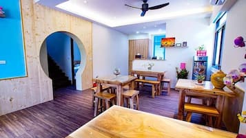 Free daily local cuisine breakfast