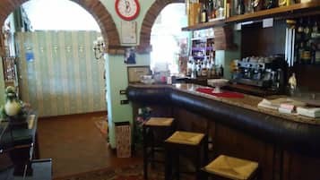Colazione a base di specialità locali inclusa, servita tutte le mattine