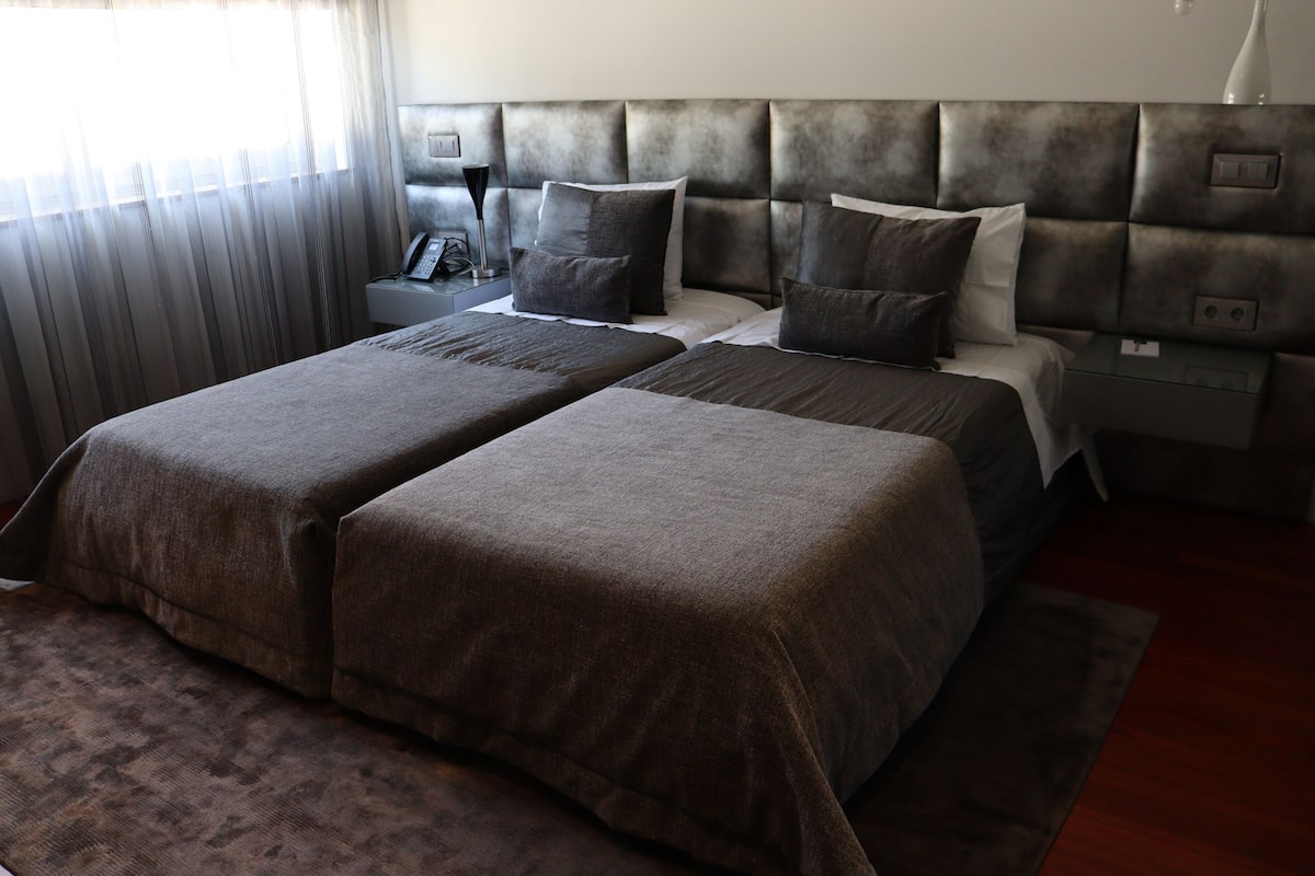 Executive-Zweibettzimmer, Nichtraucher, Poolblick