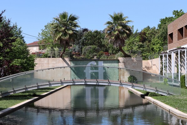 Exterior detail - FH Hotel (Felgueiras)